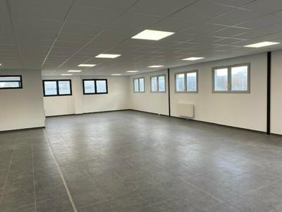 Bureau - 220 m²