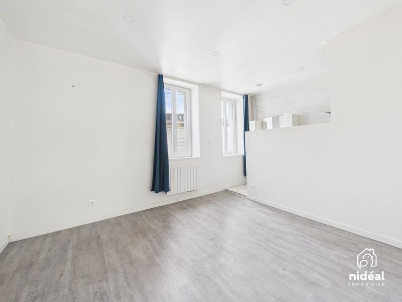 Maison - 104 m² - 4 pièces