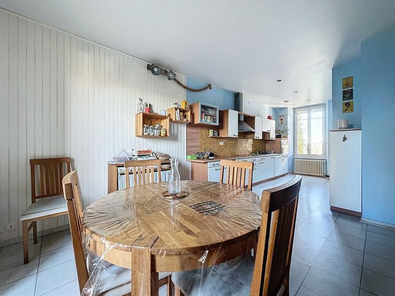 Maison - 93 m² - 5 pièces