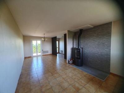 Maison - 84 m² - 5 pièces