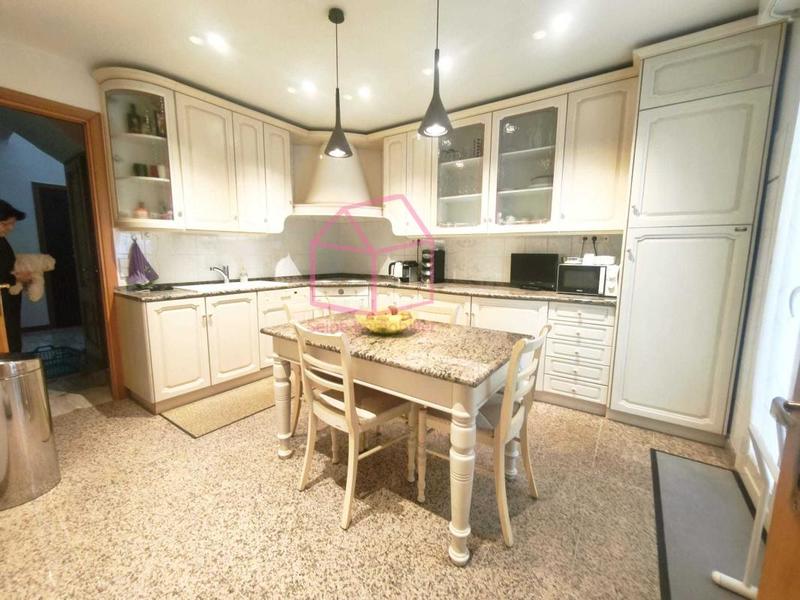 Maison - 137 m² - 6 pièces