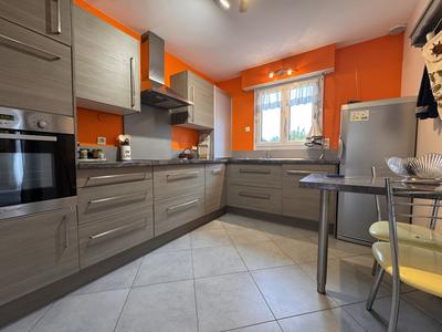 Maison - 79 m² - 5 pièces