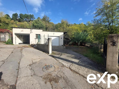 Maison traditionnelle - 94 m² - 4 pièces