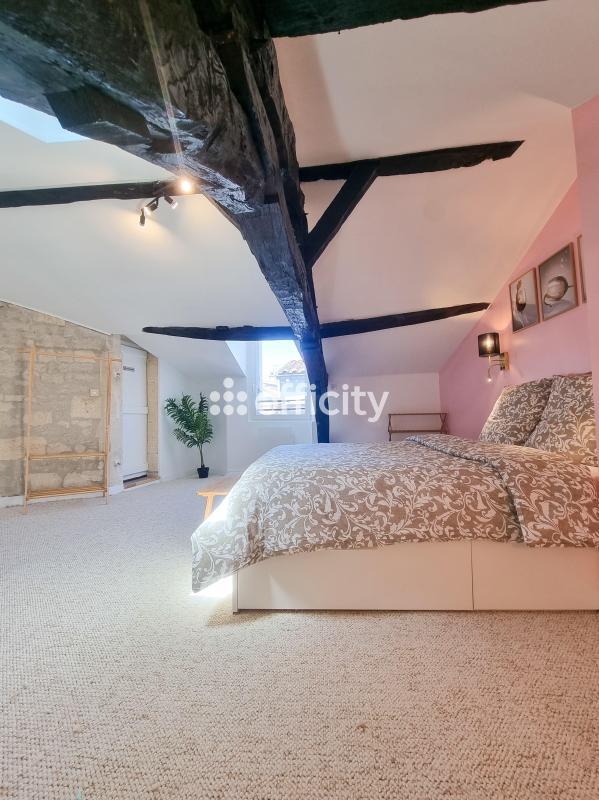 Appartement - 104 m² - 5 pièces