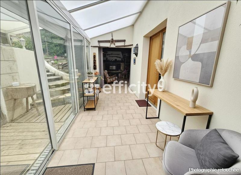 Maison - 234 m² - 5 pièces