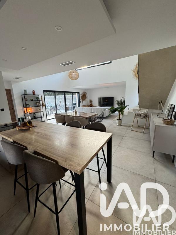 Maison - 130 m² - 3 pièces