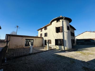 Maison de village - 420 m² - 12 pièces