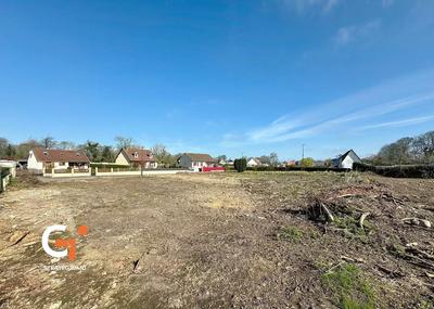 Terrain constructible - 812 m²