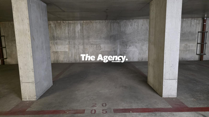 Parking / Garage - 12 m²