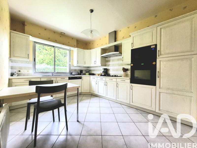 Maison - 192 m² - 8 pièces