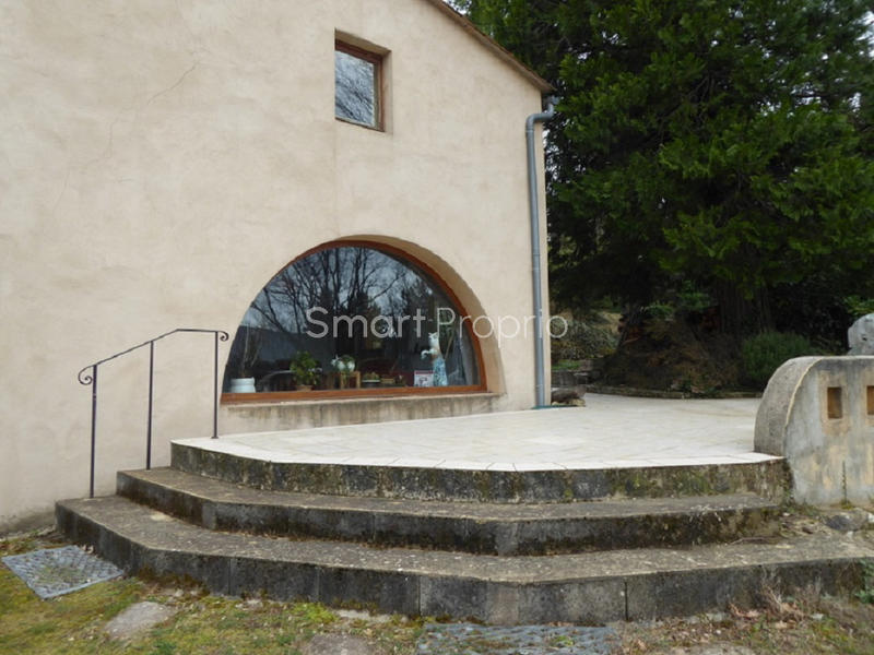 Propriété - 330 m² - 15 pièces