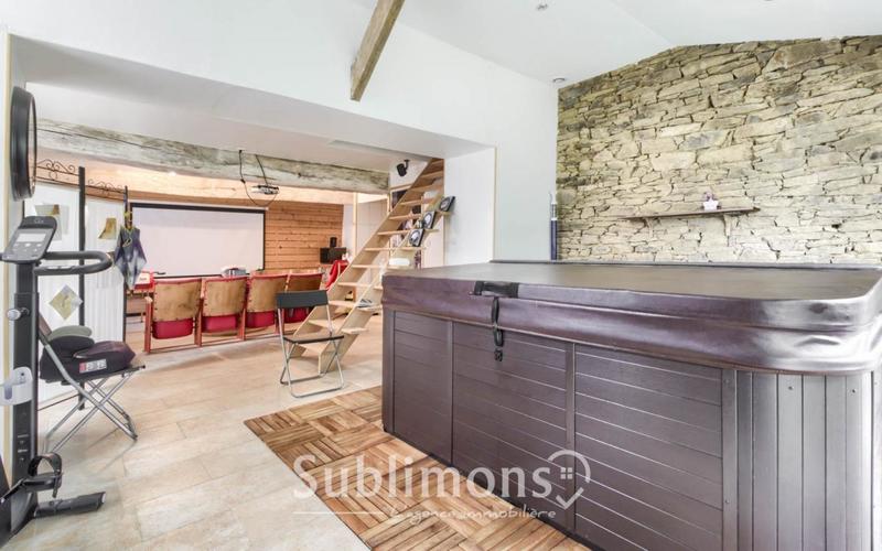 Longère - 234 m² - 8 pièces