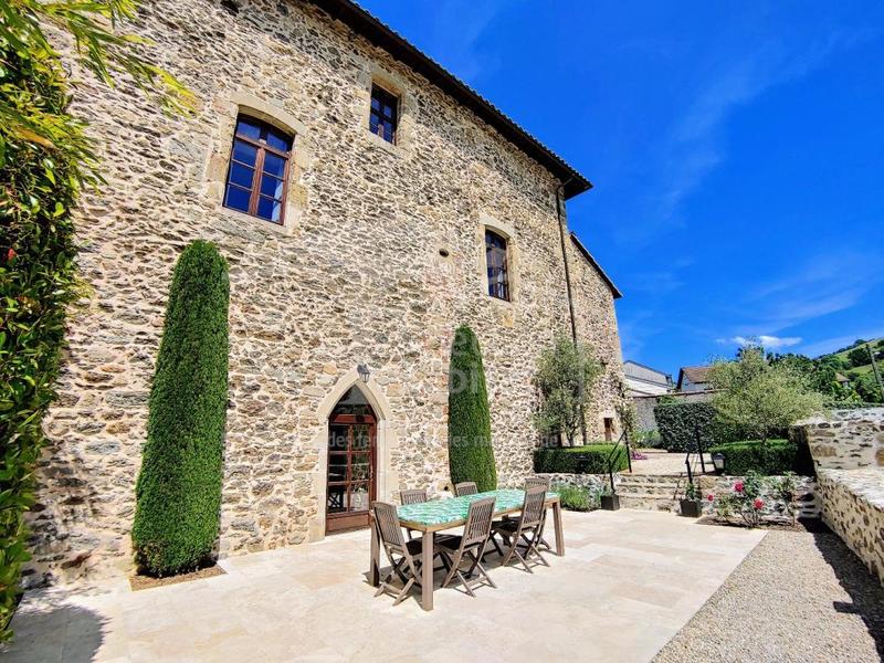 Château - 450 m² - 12 pièces