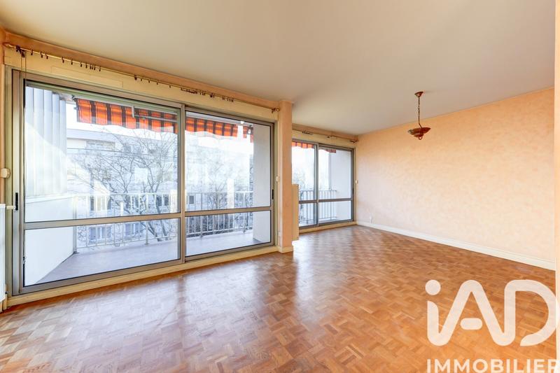 Appartement - 82 m² - 3 pièces