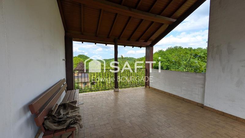 Maison - 90 m² - 6 pièces