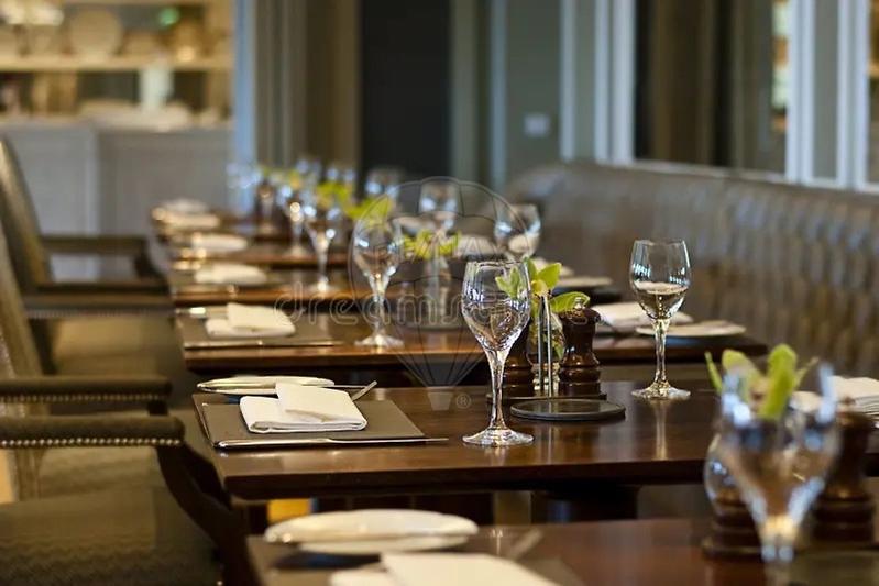 Local commercial - 183 m² - 6 pièces