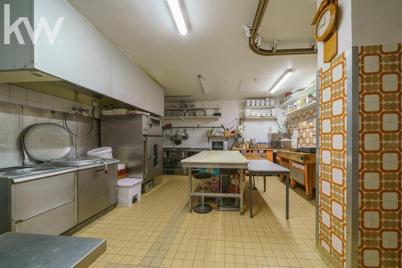 Fonds de commerce - Magasins - 106 m²