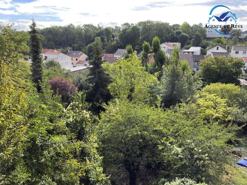 Maison - 200 m² - 6 pièces