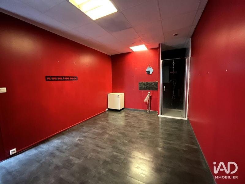 Local commercial - 252 m² - 7 pièces