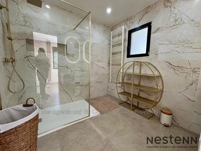 Propriété - 140 m² - 6 pièces