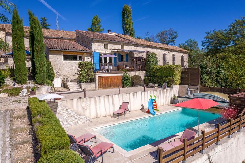 Maison de campagne - 370 m² - 10 pièces