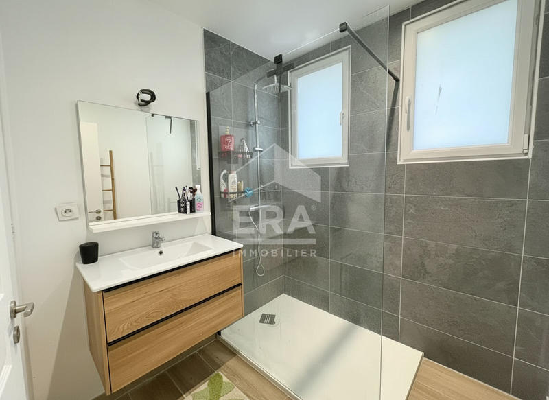 Maison - 148 m² - 5 pièces