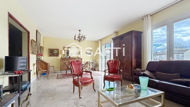 Appartement - 135 m² - 5 pièces