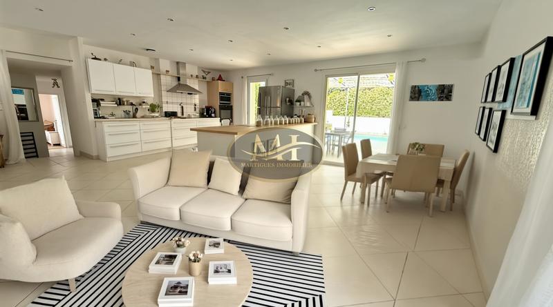 Maison - 180 m² - 4 pièces