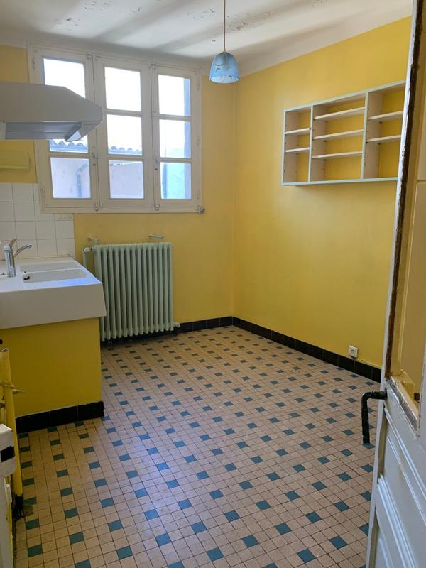 Maison - 600 m² - 18 pièces