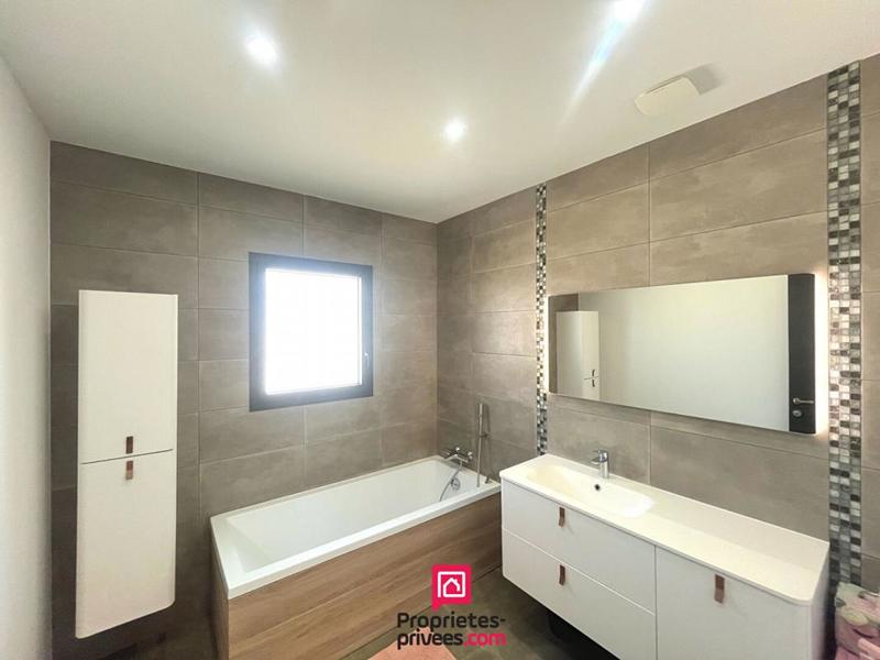 Maison - 153 m² - 5 pièces