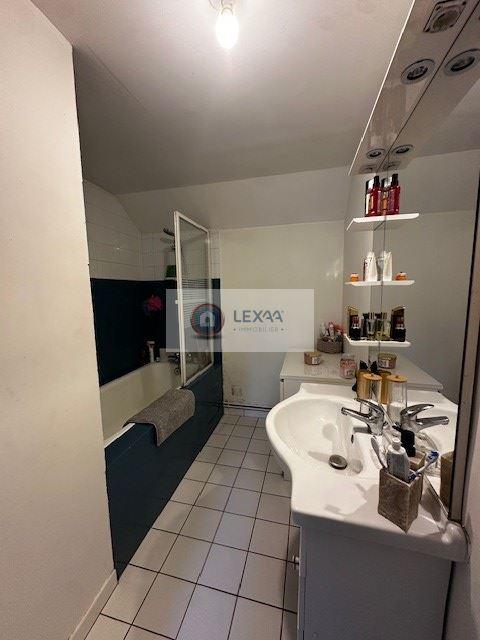 Maison - 121 m² - 5 pièces