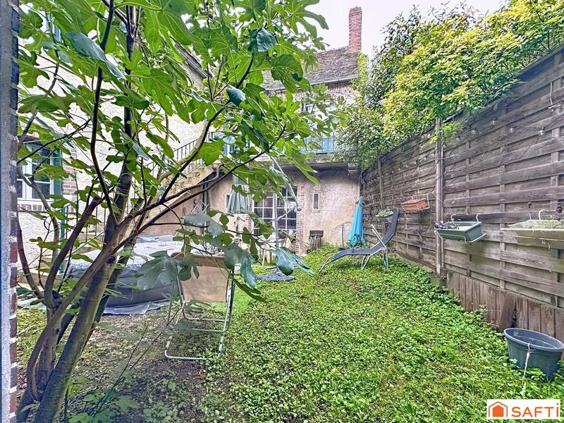 Maison - 220 m² - 7 pièces