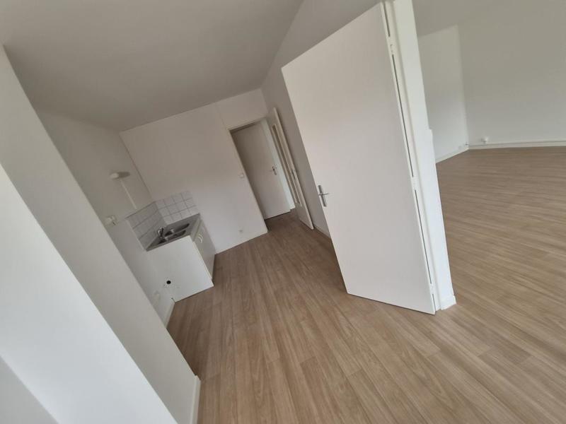 Appartement - 100 m² - 5 pièces