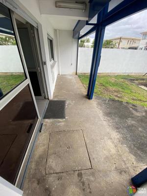 Local commercial - 44 m² - 2 pièces