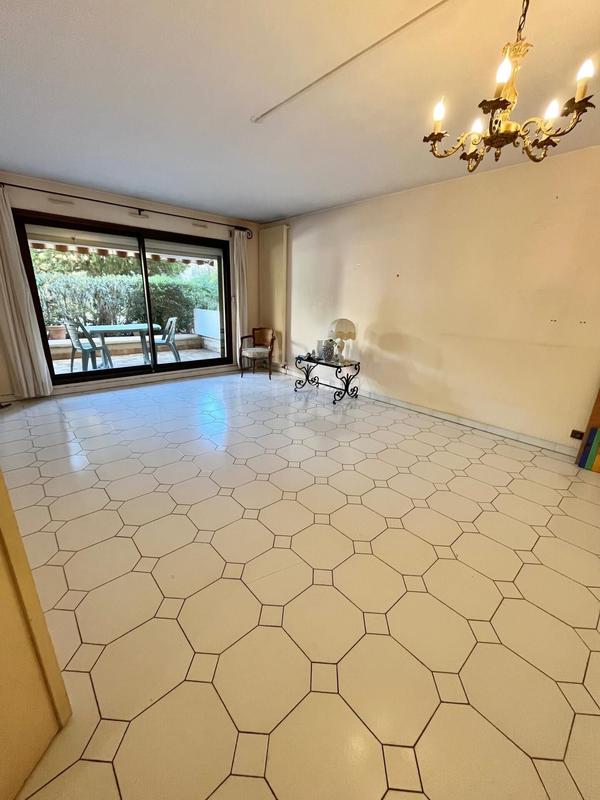 Appartement - 75 m² - 3 pièces