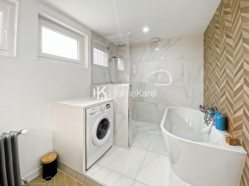 Appartement - 100 m² - 4 pièces