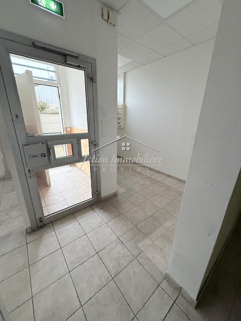 Local commercial - 370 m²