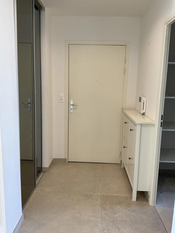 Appartement - 96 m² - 4 pièces