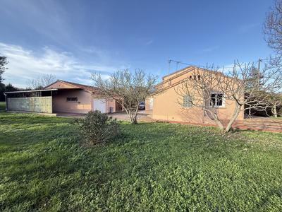 Maison traditionnelle - 156 m² - 5 pièces