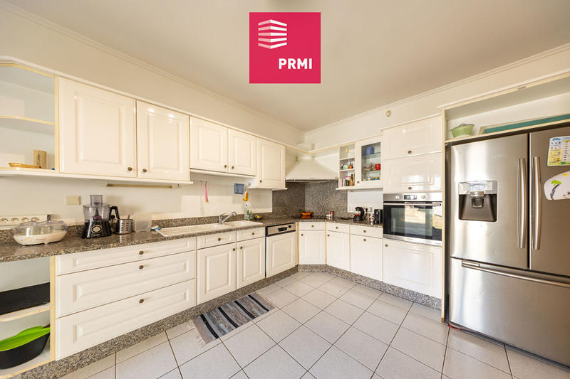 Maison - 258 m² - 6 pièces