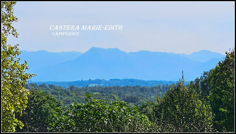 Maison - 232 m² - 8 pièces