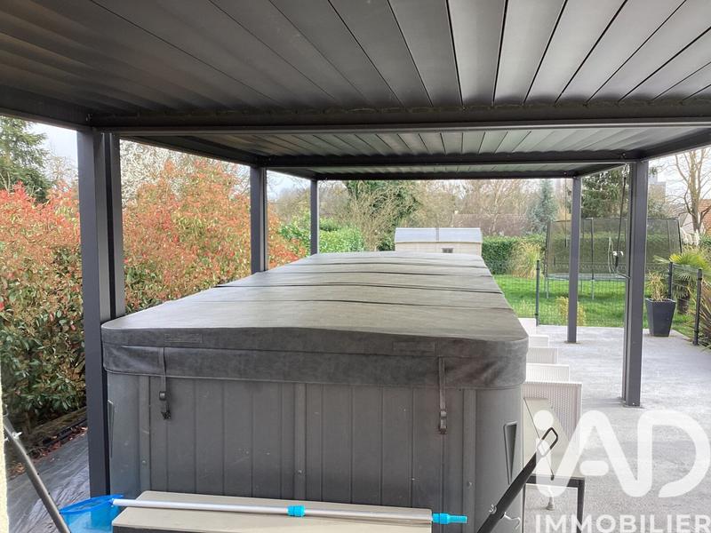 Maison - 138 m² - 8 pièces