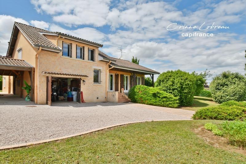 Villa - 160 m² - 6 pièces