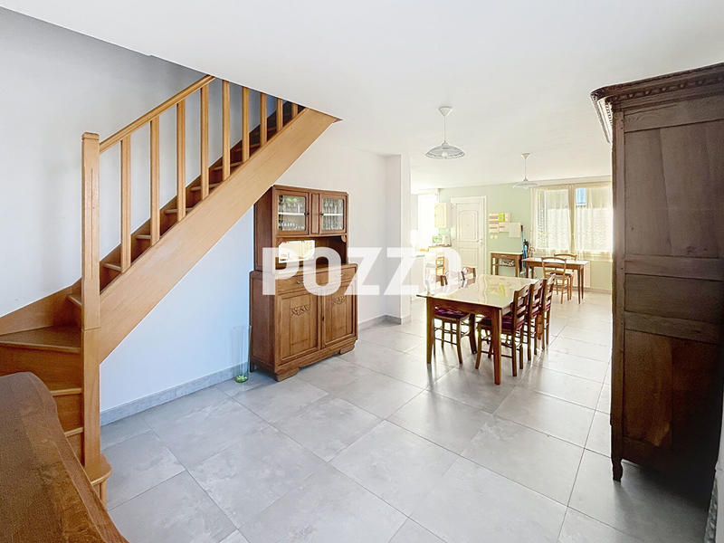 Maison - 90 m² - 5 pièces