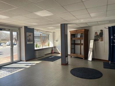 Maison - 296 m² - 6 pièces