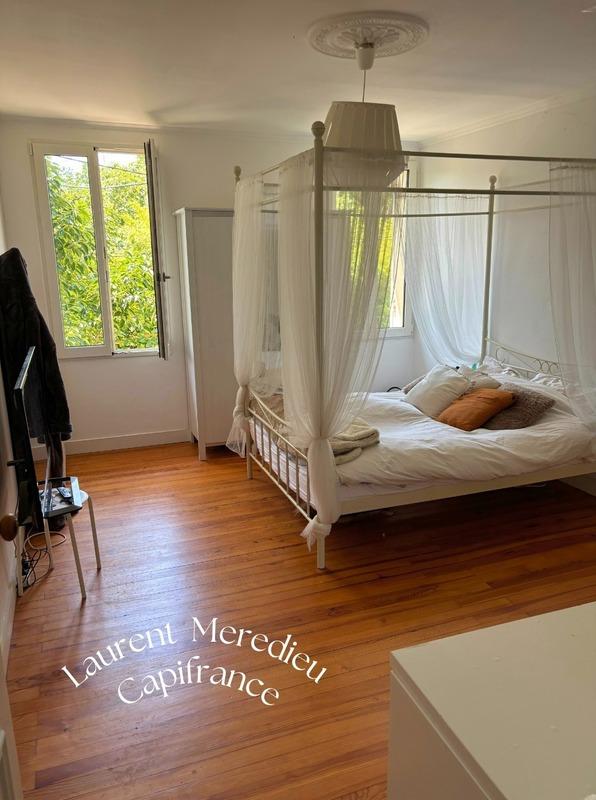 Maison bourgeoise - 280 m² - 12 pièces