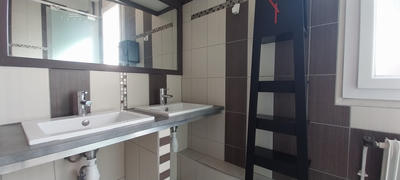 Appartement - 111 m² - 4 pièces