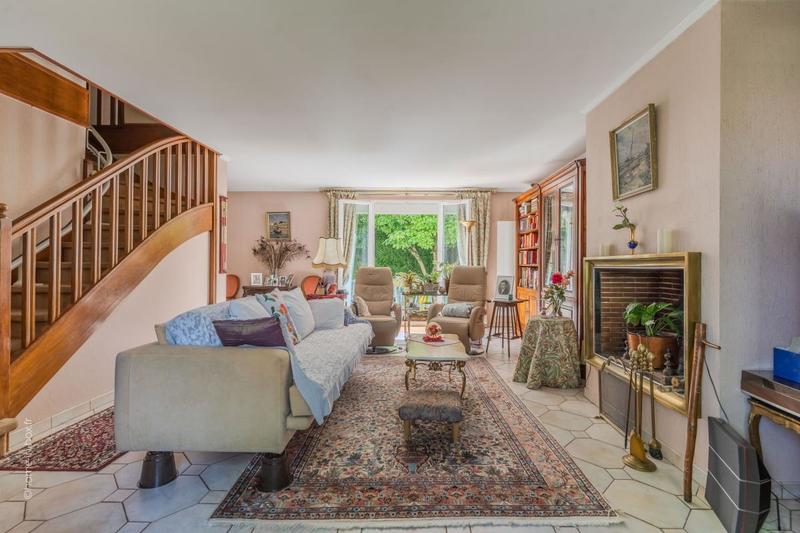 Maison - 169 m² - 6 pièces