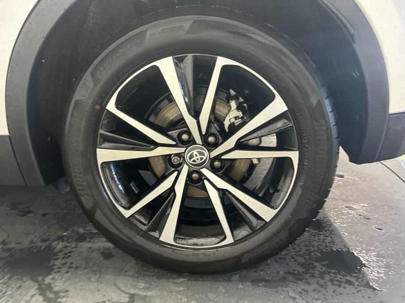 Toyota c-Hr Hybride Rechargeable 225 Design