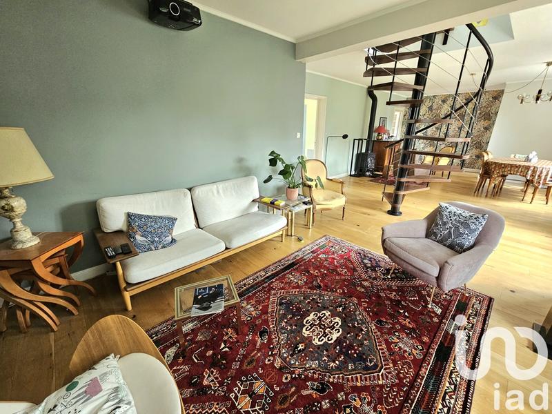 Maison - 128 m² - 5 pièces